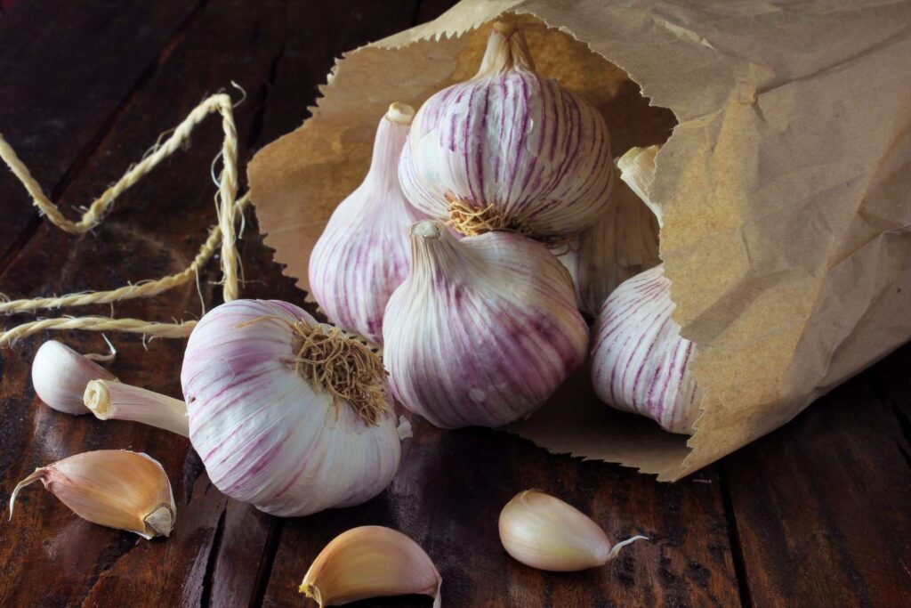 Garlic for best pork chop seasoning