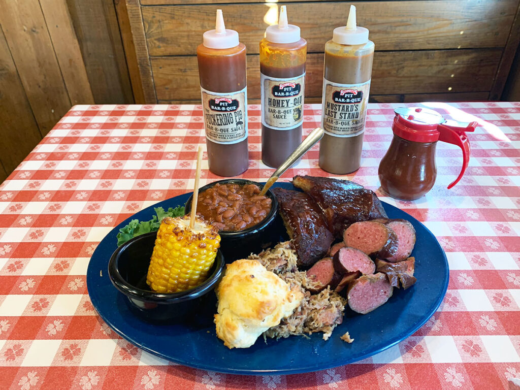 Bennett’s Pit Bar-B-Que in Gatlinburg