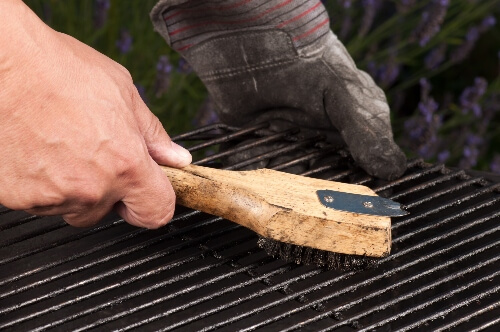 Deep Cleanings: BBQ grill with wire brush