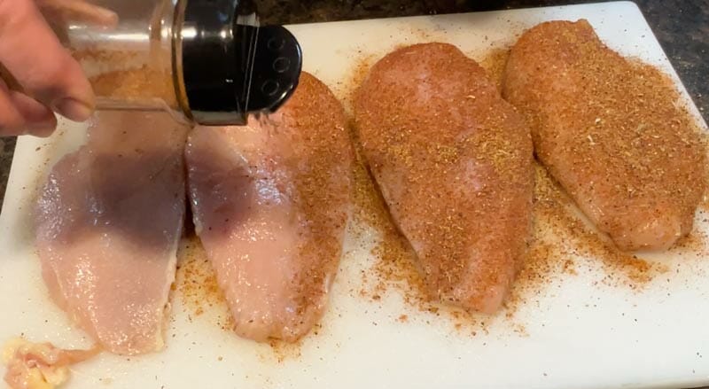 How to Make Tender BBQ Chicken dry rub chicken breast