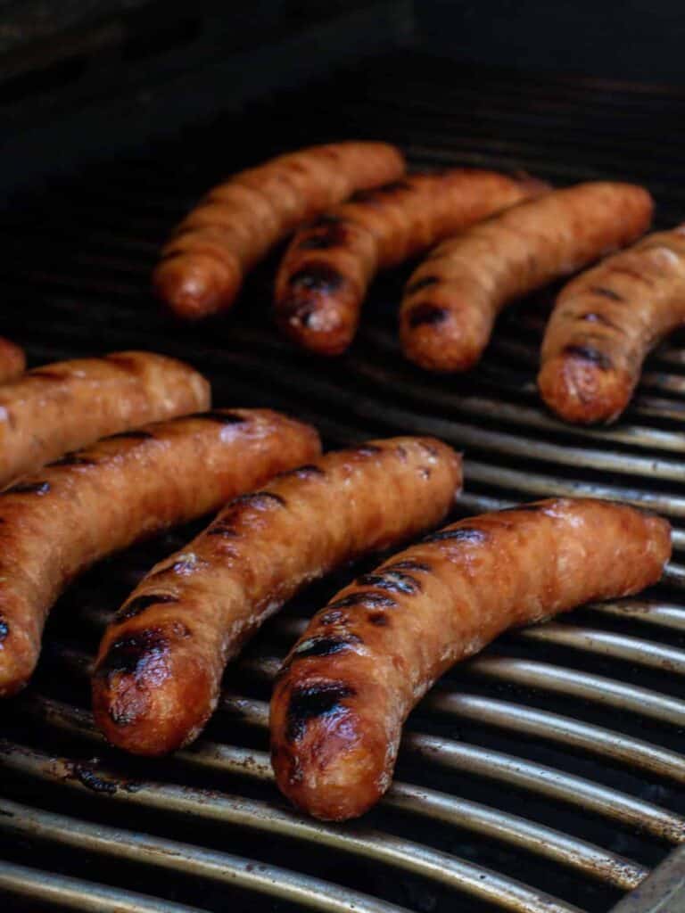 How to get perfectly cooked sausages on the grill.
