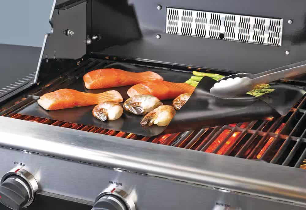 Easy way to use a grill mat'