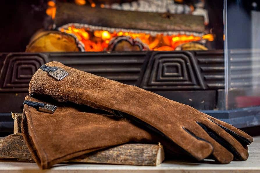 Cleaning and preserving leather BBQ gloves
