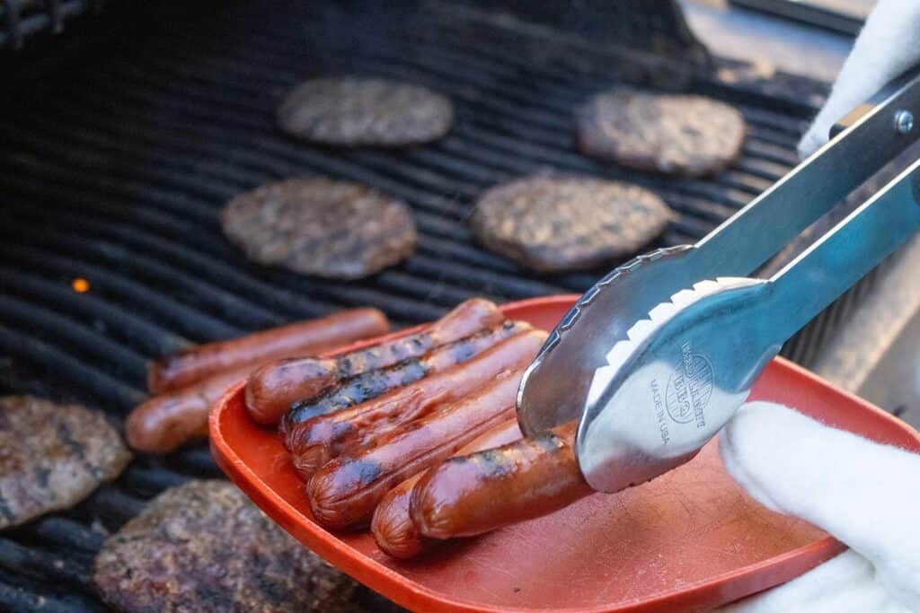 Silicone tongs and grill safety tips: Metal Tongs
