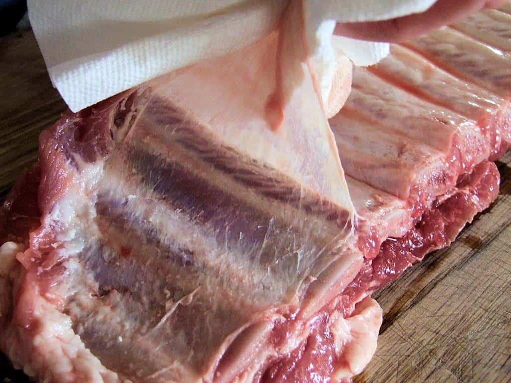 Preparation Techniques for BBQ Beef Ribs: How to Remove the Membrane 