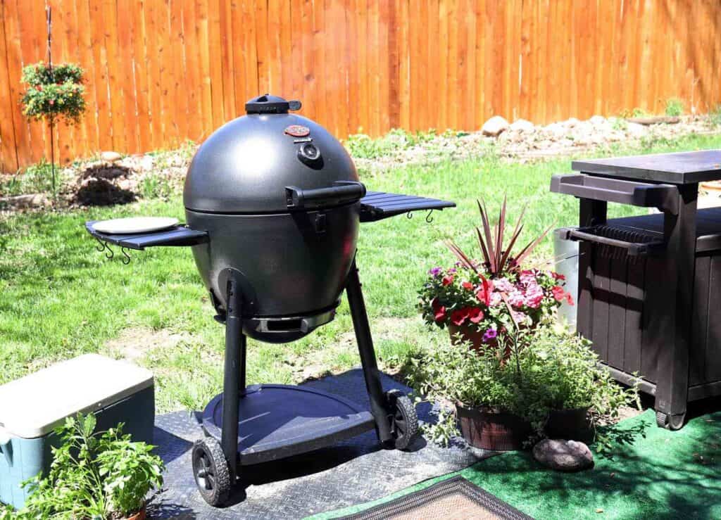 Char-Griller Akorn Kamado Kooker: Charcoal Smokers