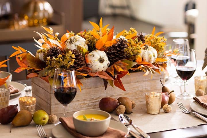 Centerpieces and Floral Arrangements for Thanksgiving BBQ