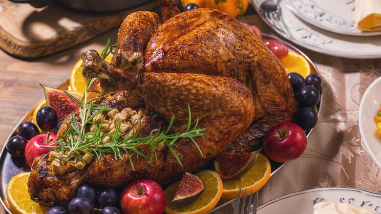 Serving and Pairing Your Smoked Christmas Goose